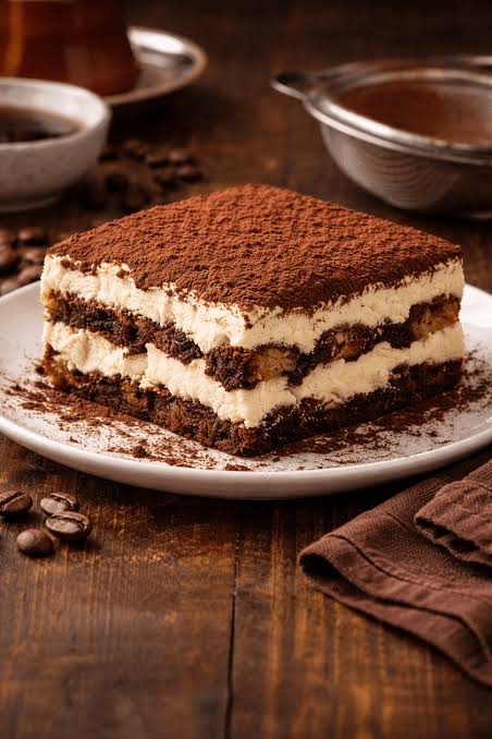 Klasik İtalyan Tiramisu